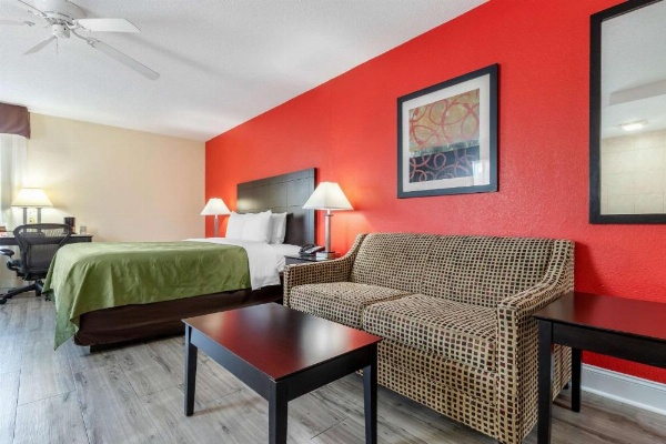 Quality Inn & Suites Lexington image 16