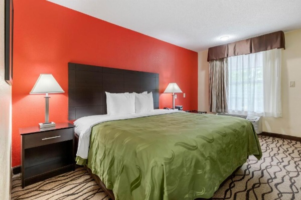 Quality Inn & Suites Lexington image 28